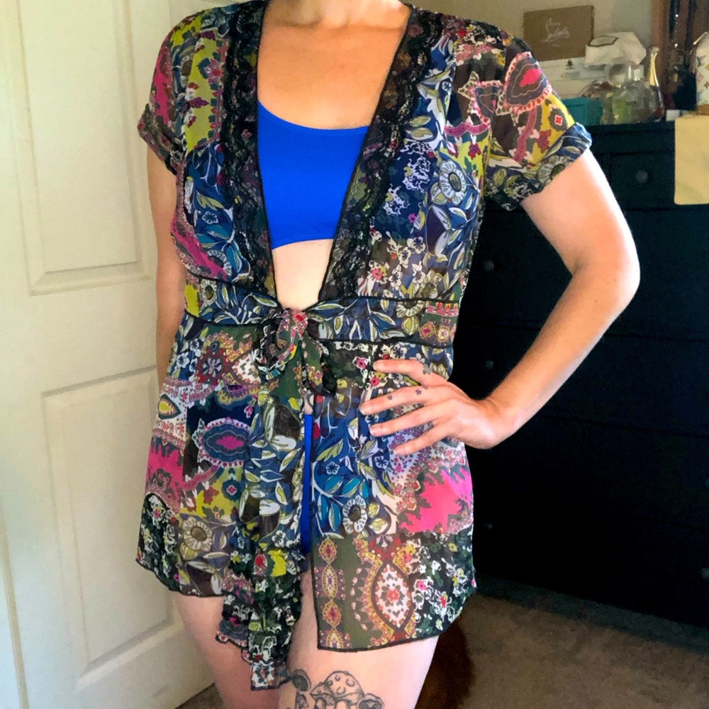 Cabi kimono or swimsuit cover up